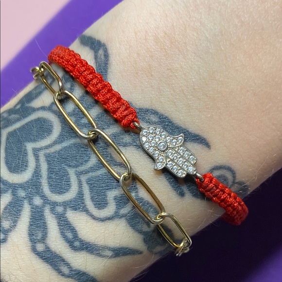 💛 Classic CZ Red Rope Hamsa Bracelet - Picture 4 of 6